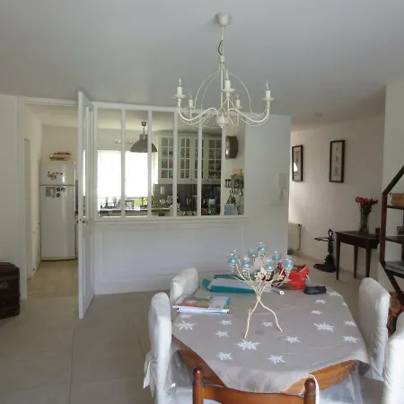 Maison De Charme Avec Piscine La Rochelle Feriehus Lagord
