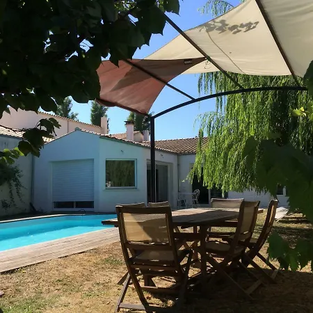 Maison De Charme Avec Piscine La Rochelle